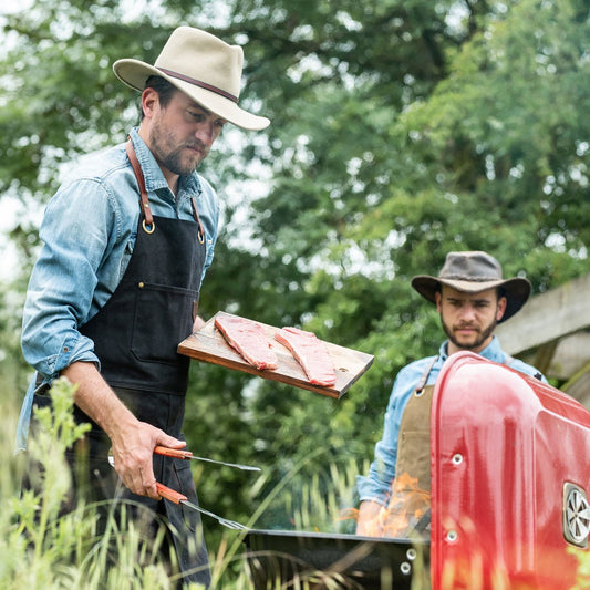 Kochschürze Gartenschürze Lederschürze Feuerfeste Schürze 
Schmiedeschürze Küche Garten Keller 