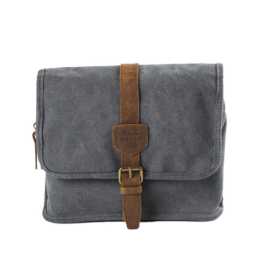 Trapper Kulturbeutel-mit Haken zum aufhängen aus gewachstem Canvas mit Reißverschluss